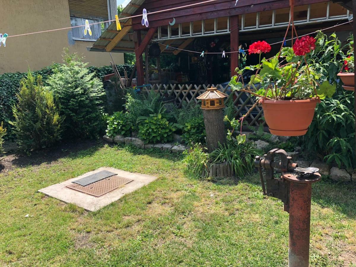 Paros Fahaz Daire Balatonföldvár Dış mekan fotoğraf
